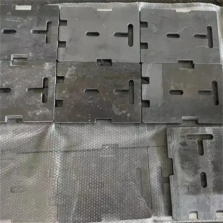 鉛異型件